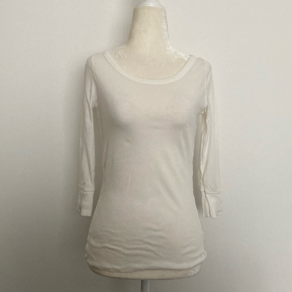 American Eagle Outfitters White 3/4 Sleeve w/ Scoop Neckline Top